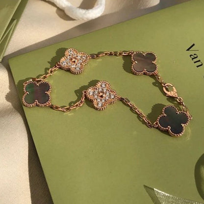 [Luna Brilliance]CLOVER 5 MOTIF GRAY MOP BRACELET COLLECTION