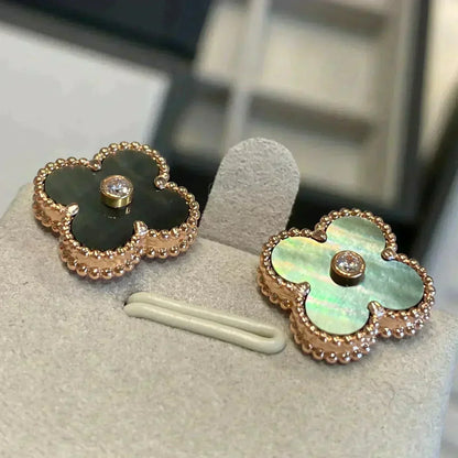 [Lunabriance]CLOVER MEDIUM 1 MOTIFS GRAY MOP  DIAMOND EARRINGS