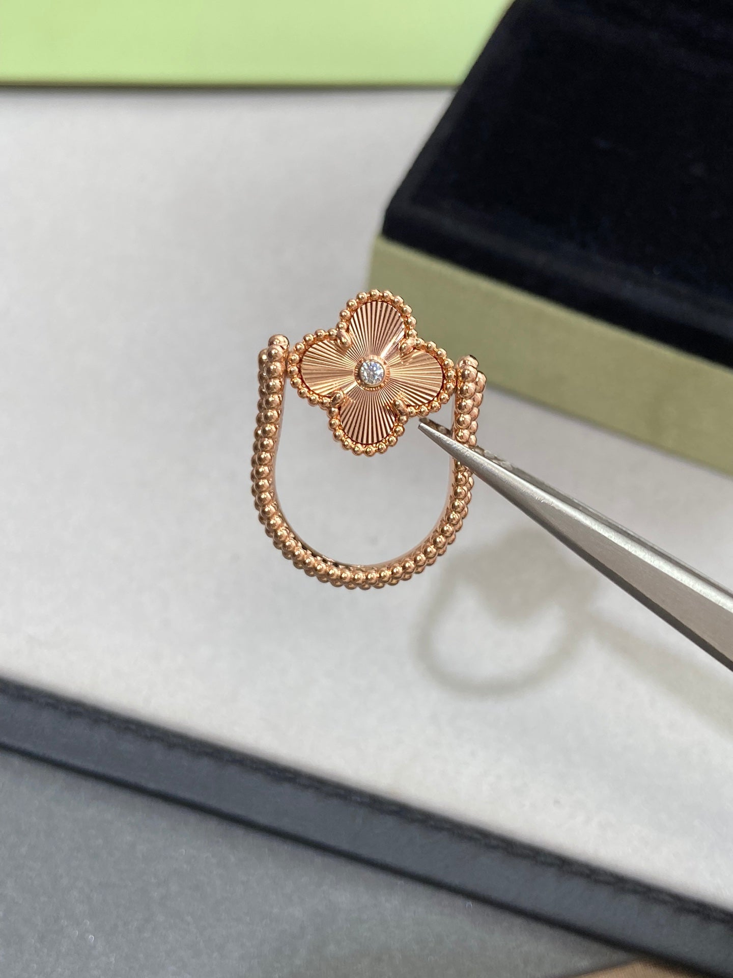 [Lunabriance]CLOVER RIVERSIBLE ROSE GOLD RING