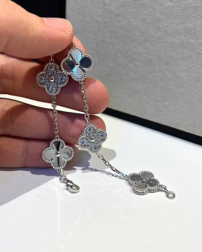 [Luna Brilliance]CLOVER 5 MOTIF LASER BRACELET COLLECTION