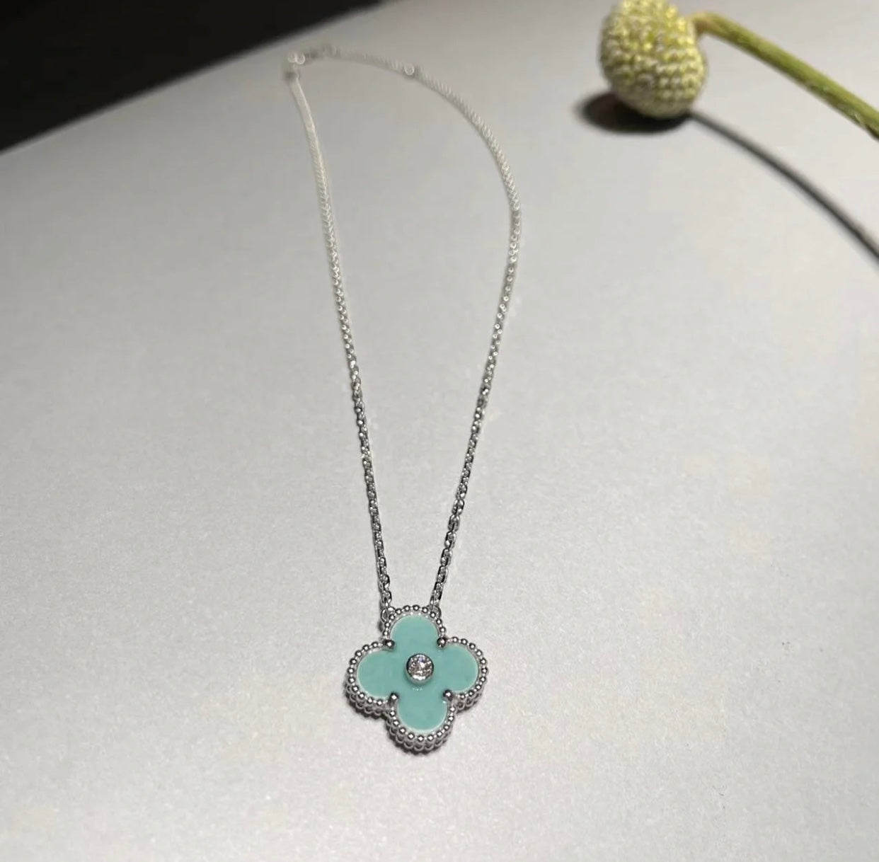 [Lunabriance]CLOVER 1 DIAMOND LIGHT BLUE SILVER NECKLACE
