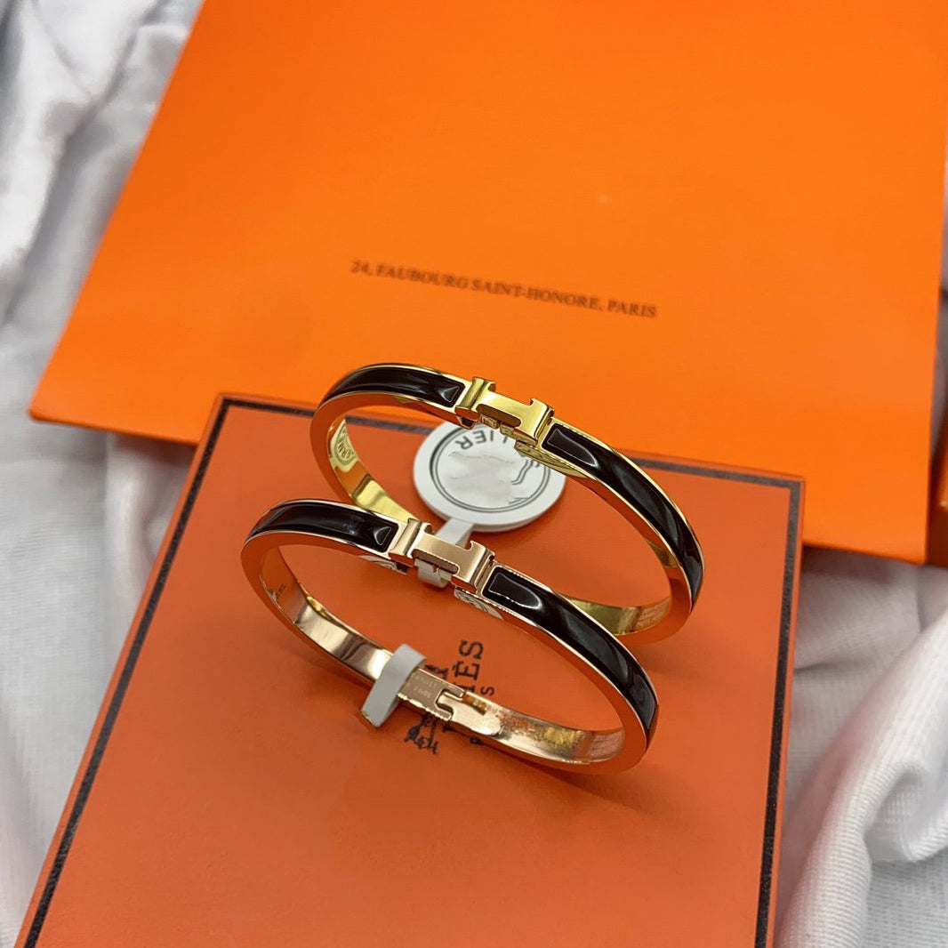 [Luna Brilliance]CLASSIC HM CLIC BLACK 8MM ENAMEL BRACELET