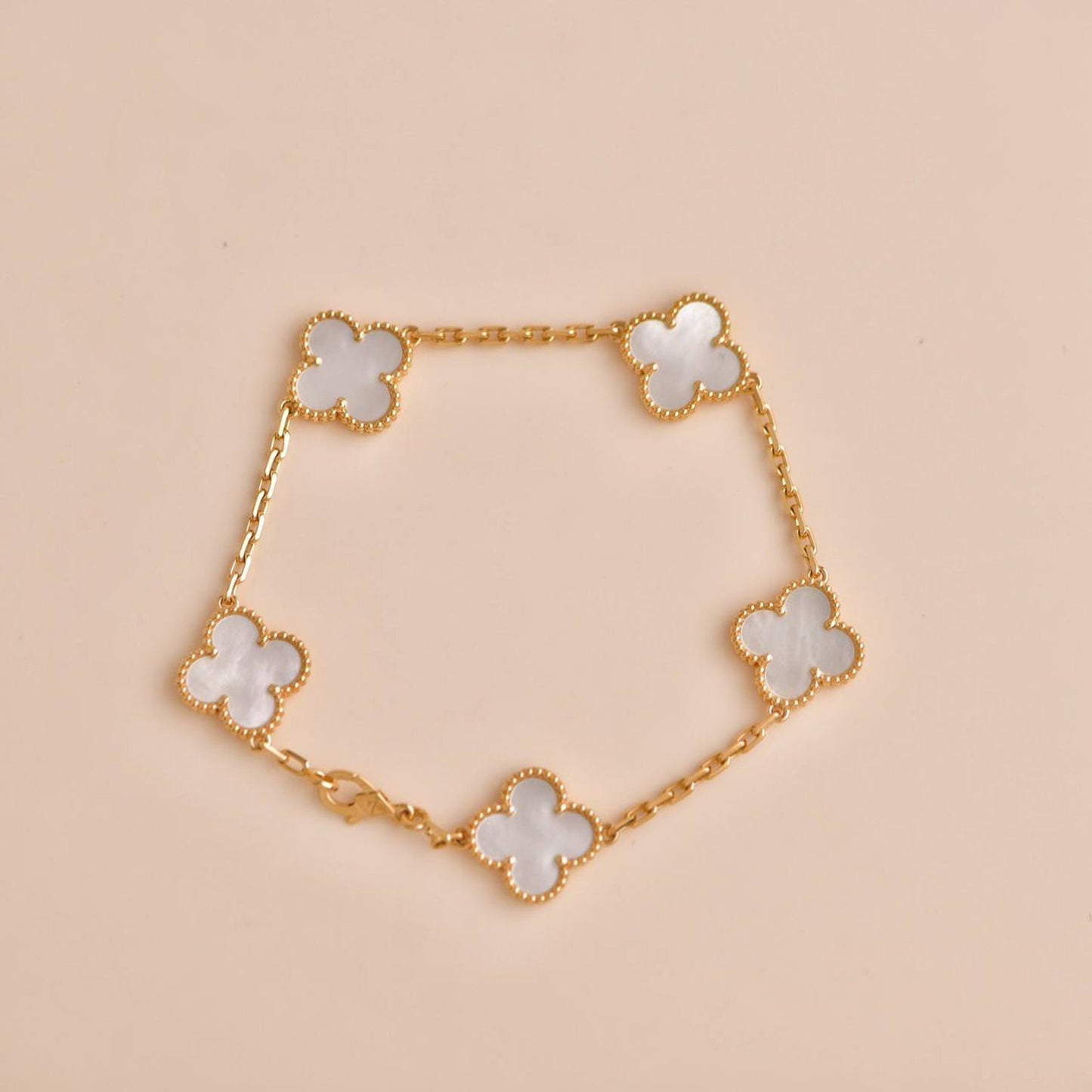[Lunabriance]CLOVER  5 MOTIF WHITE MOP BRACELET