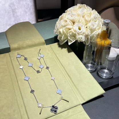 [Luna Brilliance]DETACHABLE CLOVER 15(11+4) FLOWER SILVER NECKLACE SET