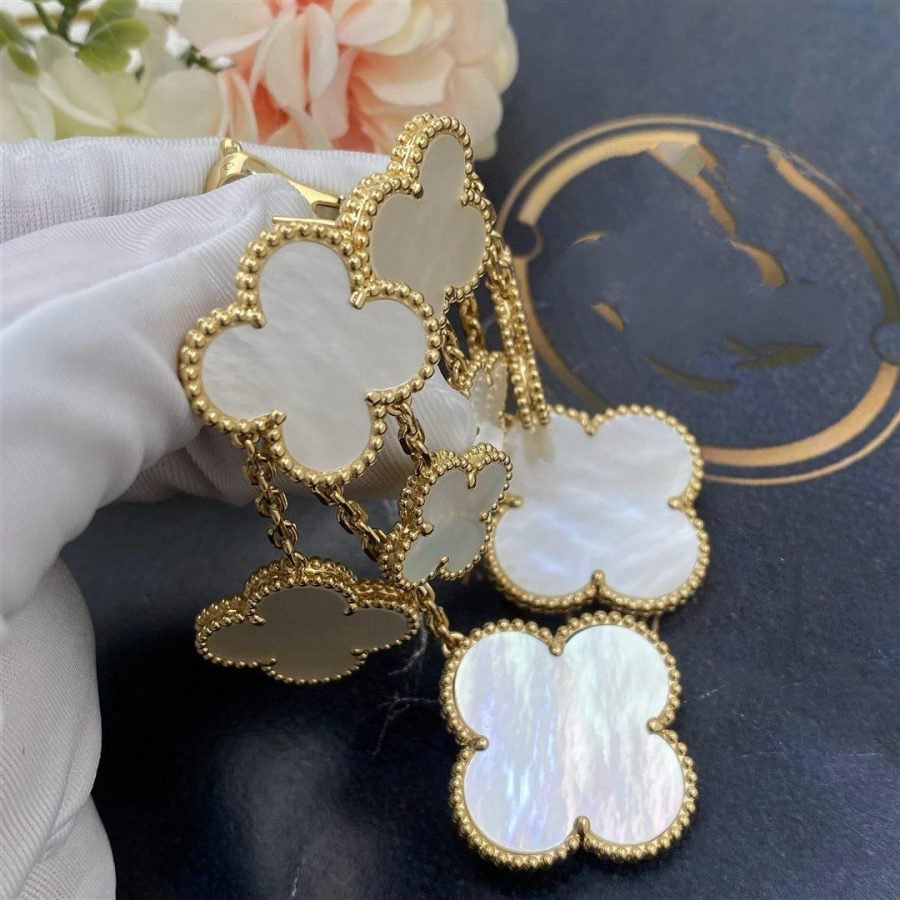 [Lunabriance]CLOVER EARRINGS WHITE MOP 4 MOTIFS GOLD