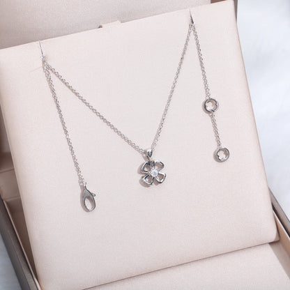 [Luna Brilliance]FIOREVER NECKLACE DIAMOND CENTER