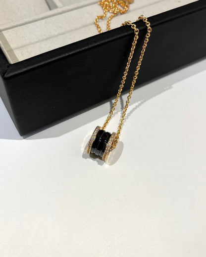 [Luna Brilliance]ZERO 1 BLACK CERAMIC DIAMOND PINK GOLD NECKLACE